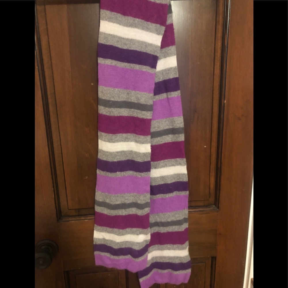 Girls knit scarf